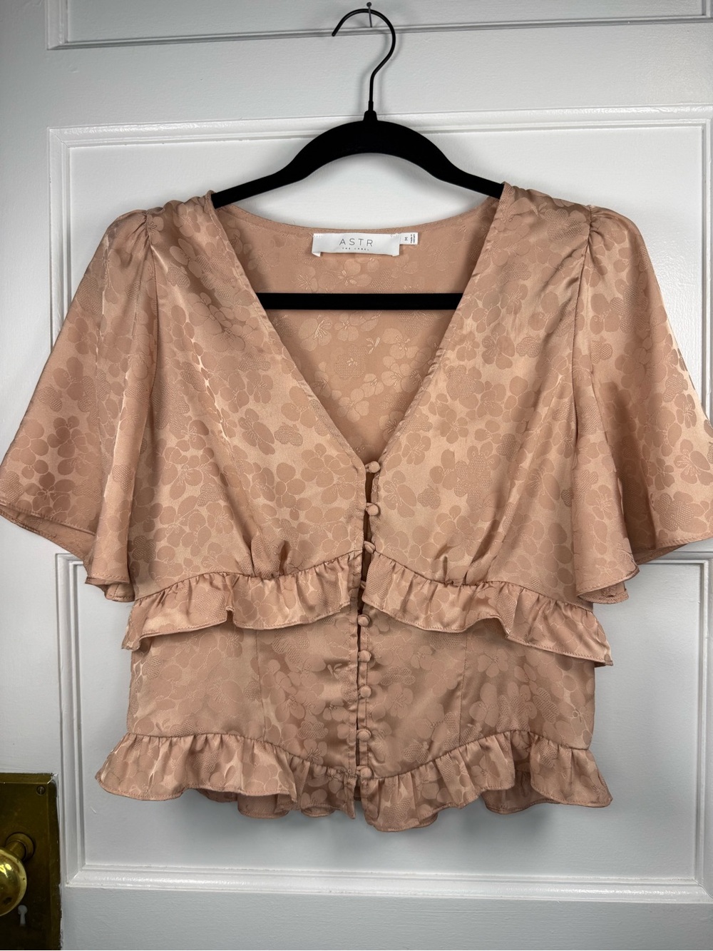 ASTR The Label Rose Blush Floral Ruffle Button-Front Top